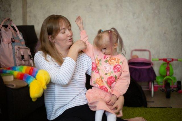 Фото В Новосибирске живет девочка с редкой генетической болезнью 2